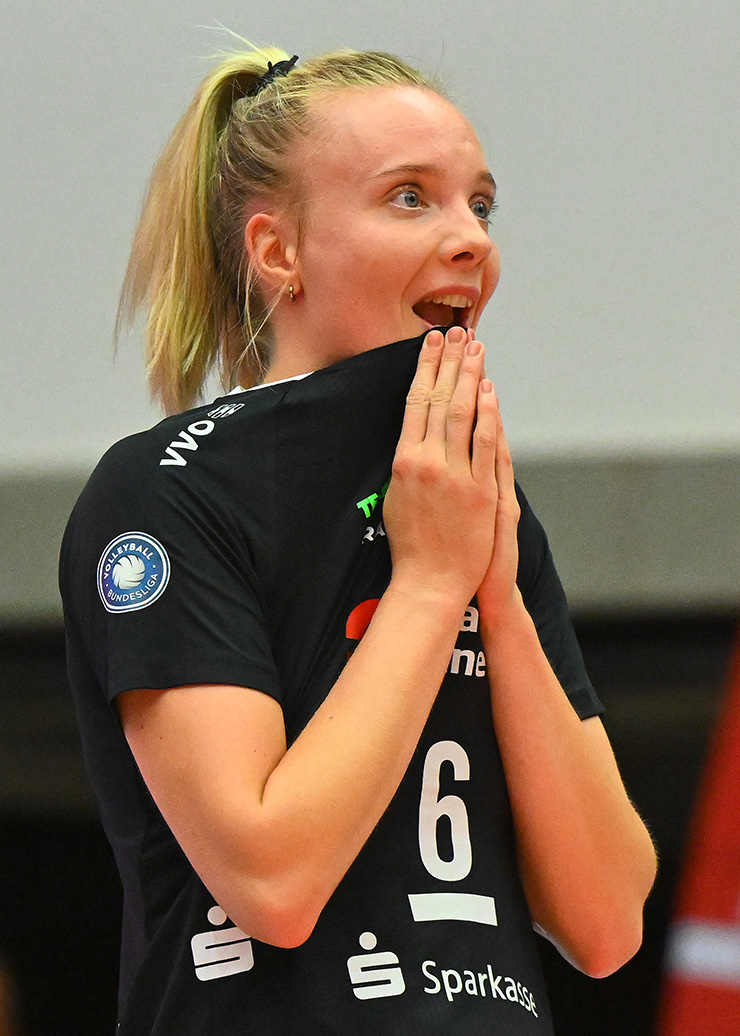 Jennifer Janiska Play-offs