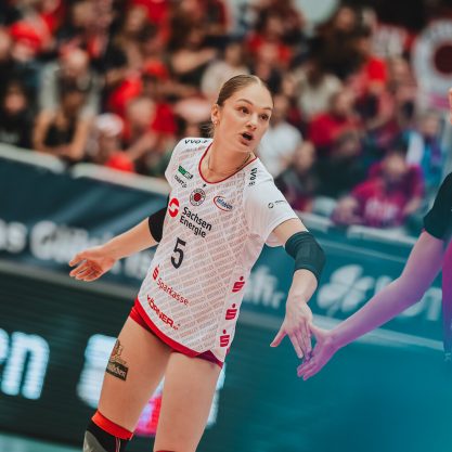 #5 Lotte Goertz (match-worn Trikot weiß, Saison 2024/25)