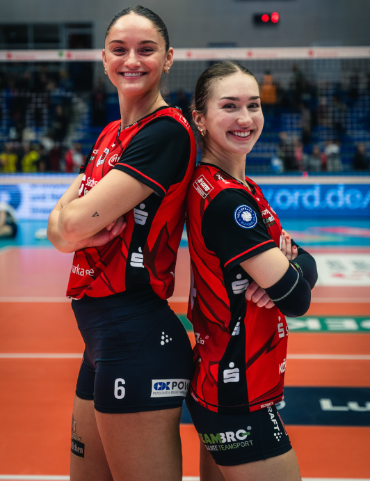 Zuspiel Amelia and Emma