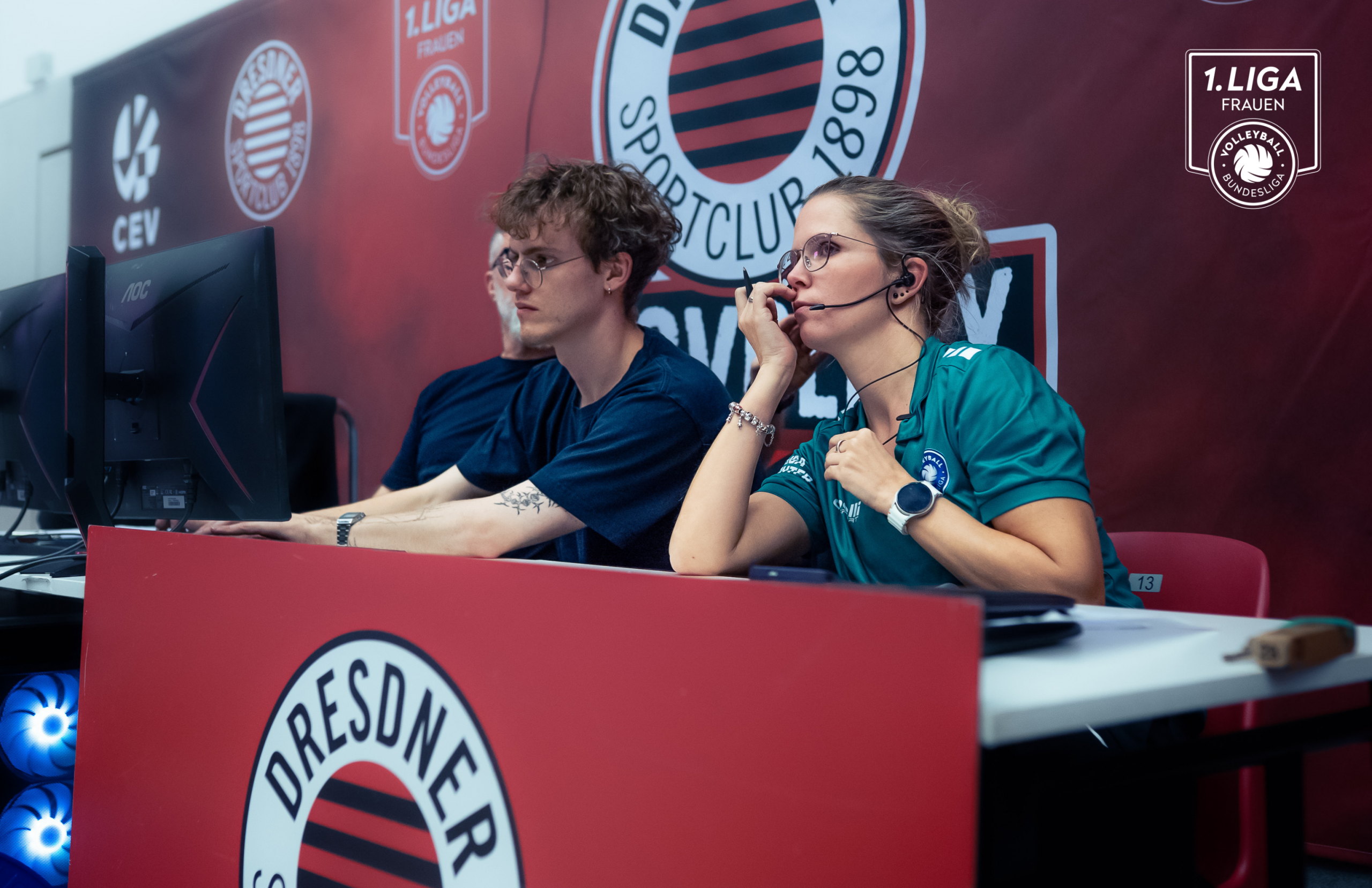 Präzision in Millisekunden: Volleyball Bundesliga führt professionelle Video-Challenge flächendeckend in der 1. Bundesliga ein