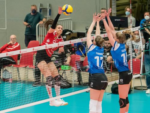 DSC vs Stuttgart Play-off Finale 1