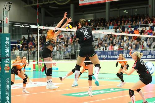 DSC vs Ladies in Black Aachen
