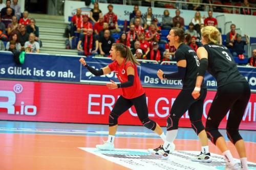 Testspiel DSC - Eczacıbaşı Istanbul