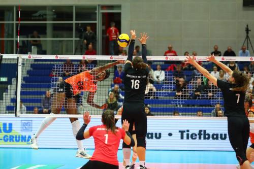 Testspiel DSC - Eczacıbaşı Istanbul