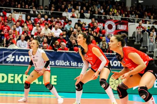 23 08032025 DSC-LiB 26 bearb Effekt komp