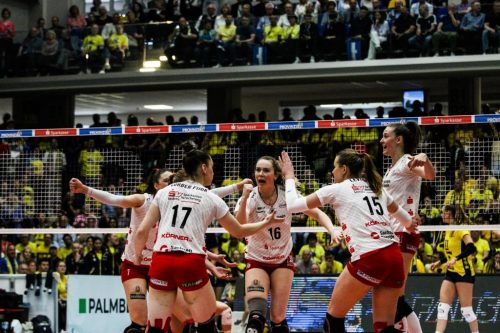 32 26042025 SSC-DSC 066 bearb Effekt komp