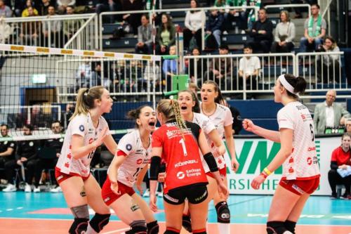 20 08022025 USC-DSC 04 bearb Effekt komp